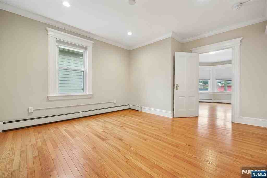 159 Valley Rd - Photo 4 of 20