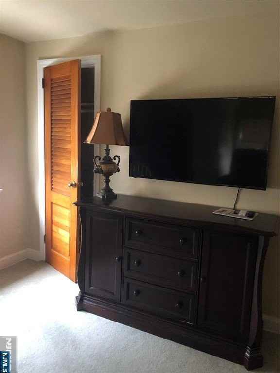 5 Bond Pl - Photo 4 of 13