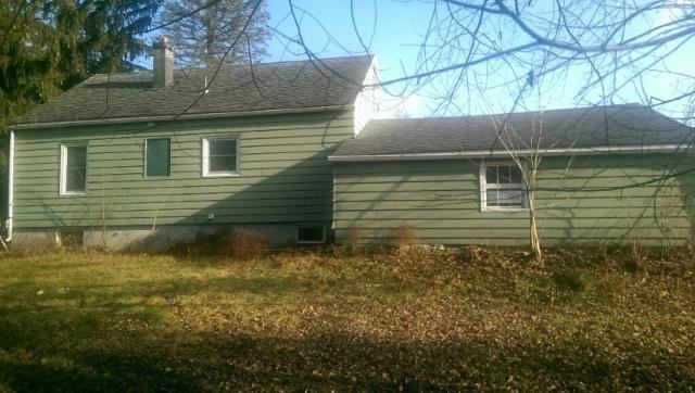 11 Roxbury St - Photo 2 of 2