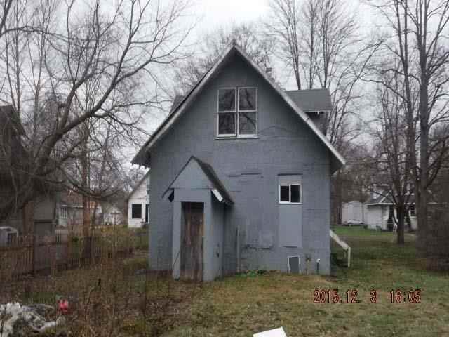 127 Catalpa Ave - Photo 2 of 2