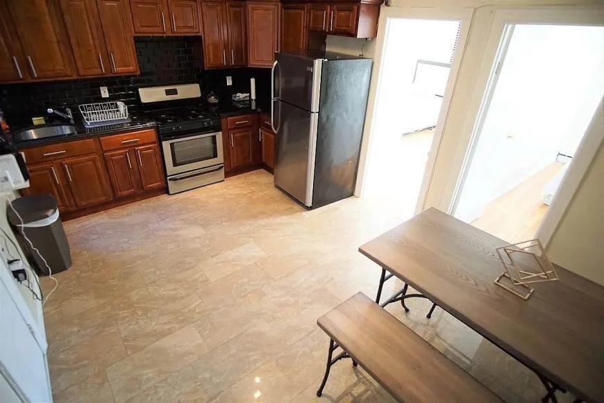 1215 Nostrand Avenue - Photo 7 of 10