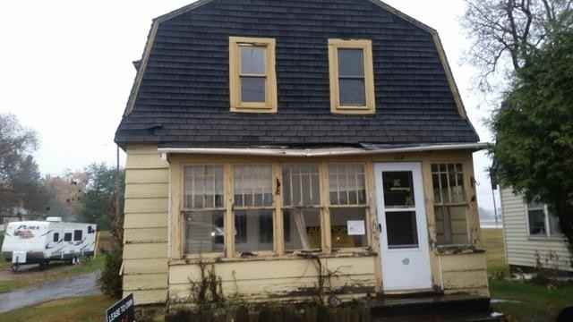 108 Parkway St - Photo 2 of 2