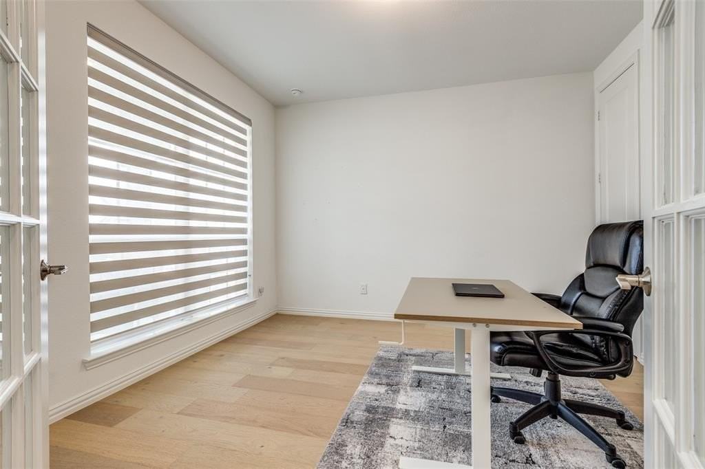 1631 Prairie Clover Rd - Photo 4 of 32