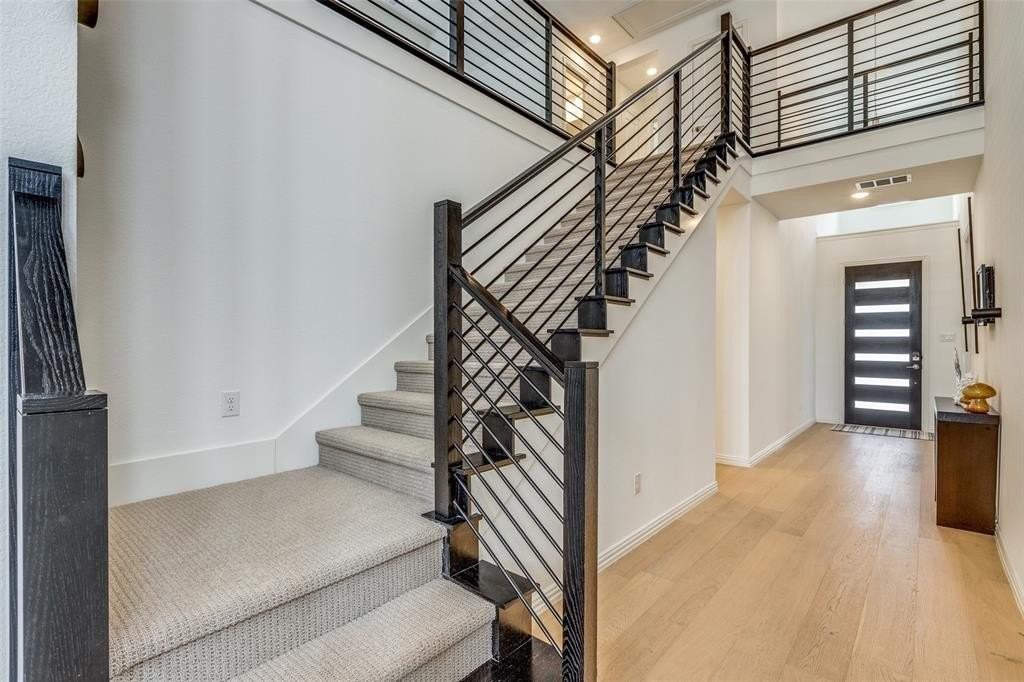 1631 Prairie Clover Rd - Photo 7 of 32