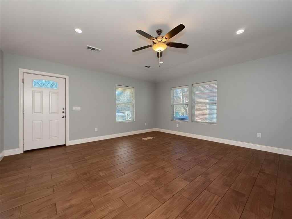 115 Munson Street - Photo 5 of 22