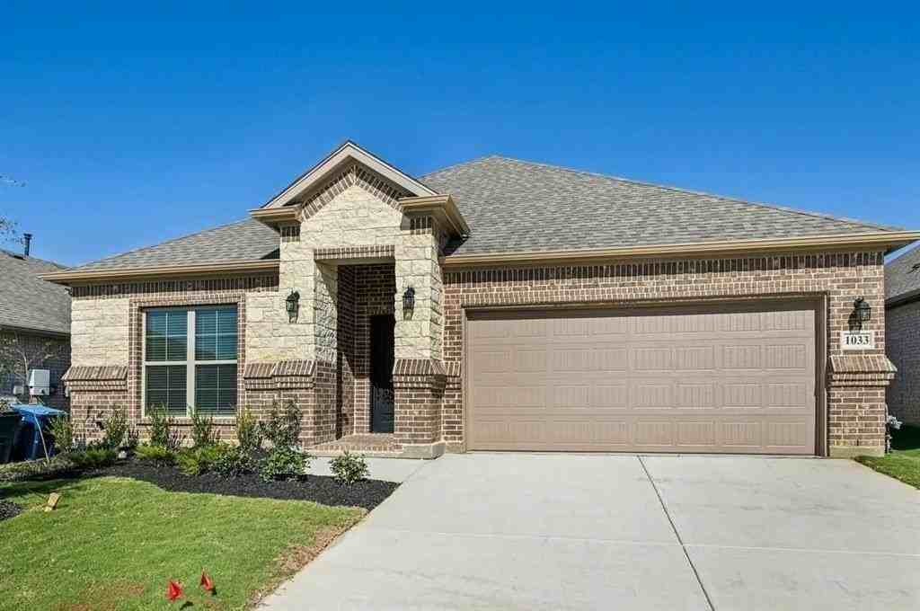 1033 Nighthawk Trl - Photo 3 of 31