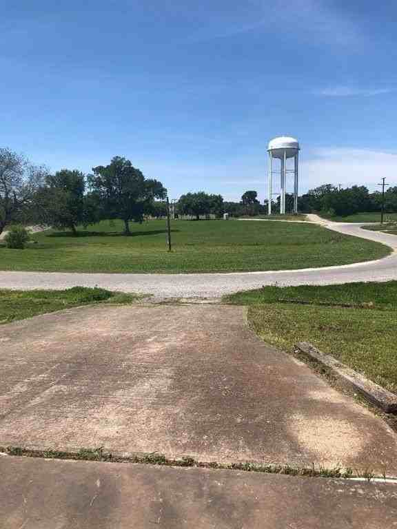 504 Chinner St - Photo 4 of 11