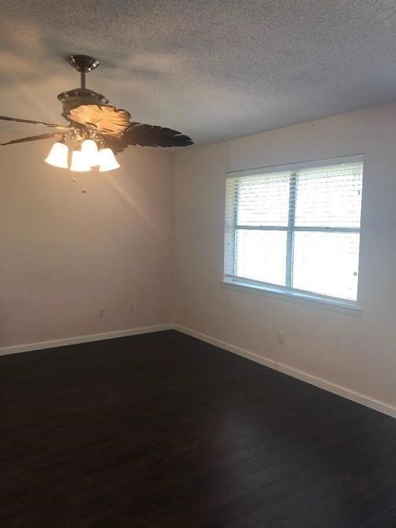 504 Chinner St - Photo 7 of 11