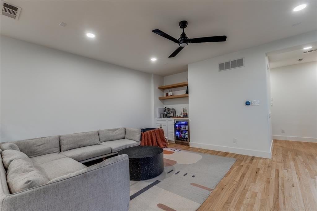 3428 Asbury St - Photo 7 of 13