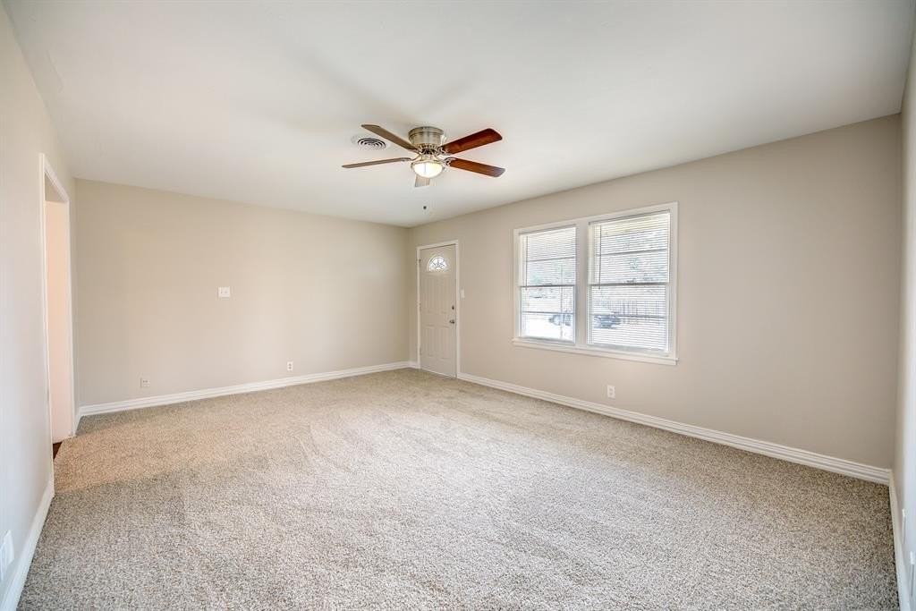 3635 Rogene Street - Photo 4 of 25