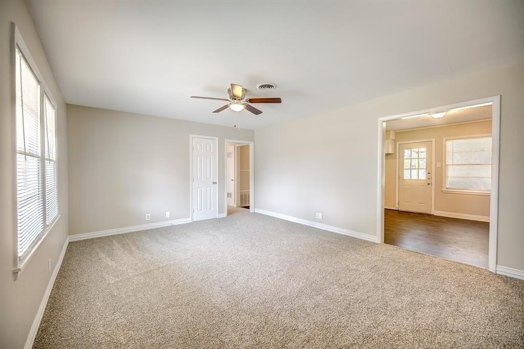 3635 Rogene Street - Photo 5 of 25