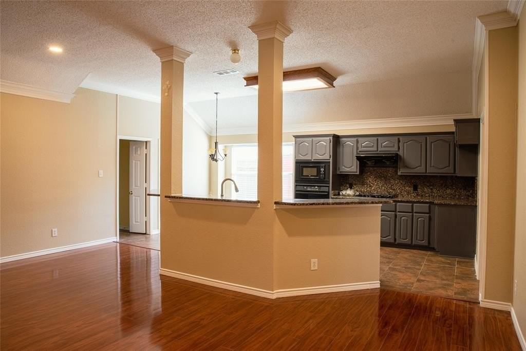 3213 Chalkstone Dr - Photo 2 of 17