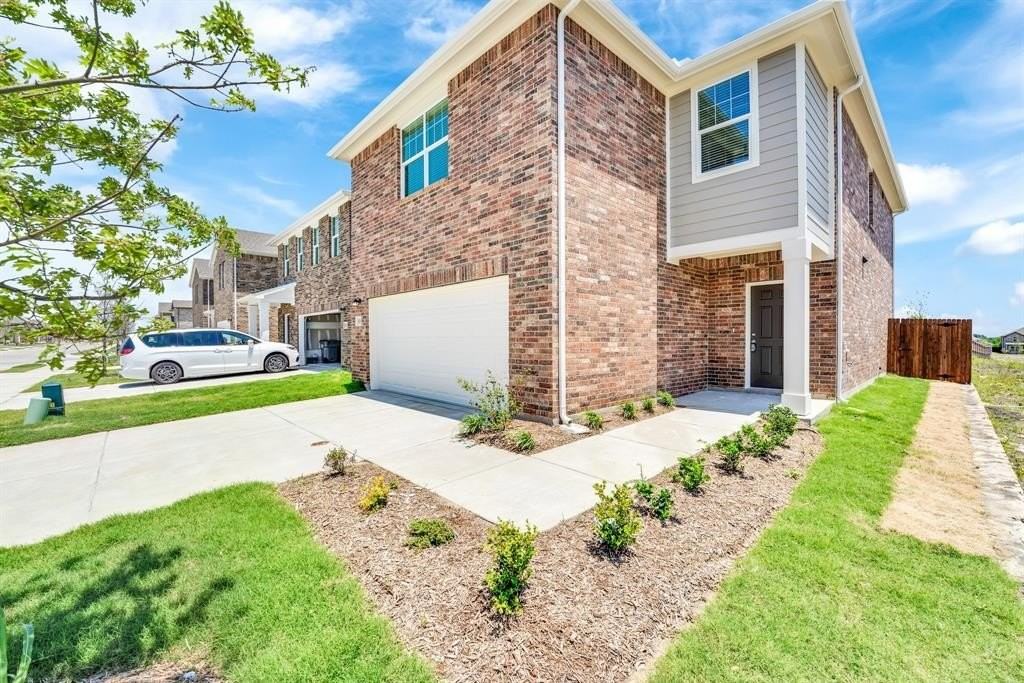 1707 Washington St - Photo 3 of 21