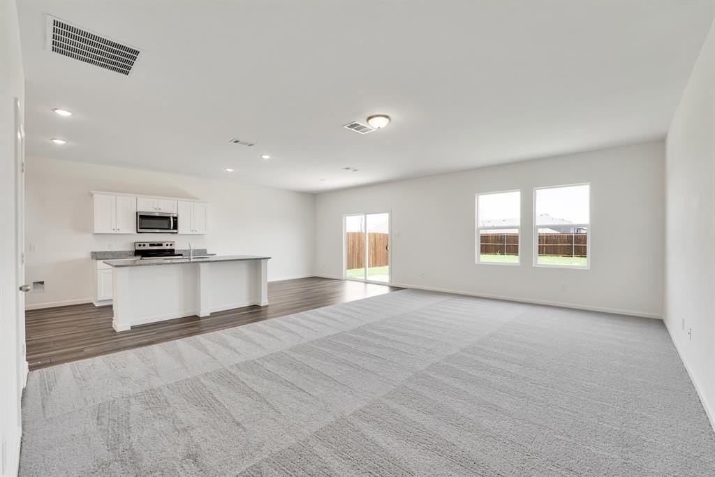 1707 Washington St - Photo 4 of 21