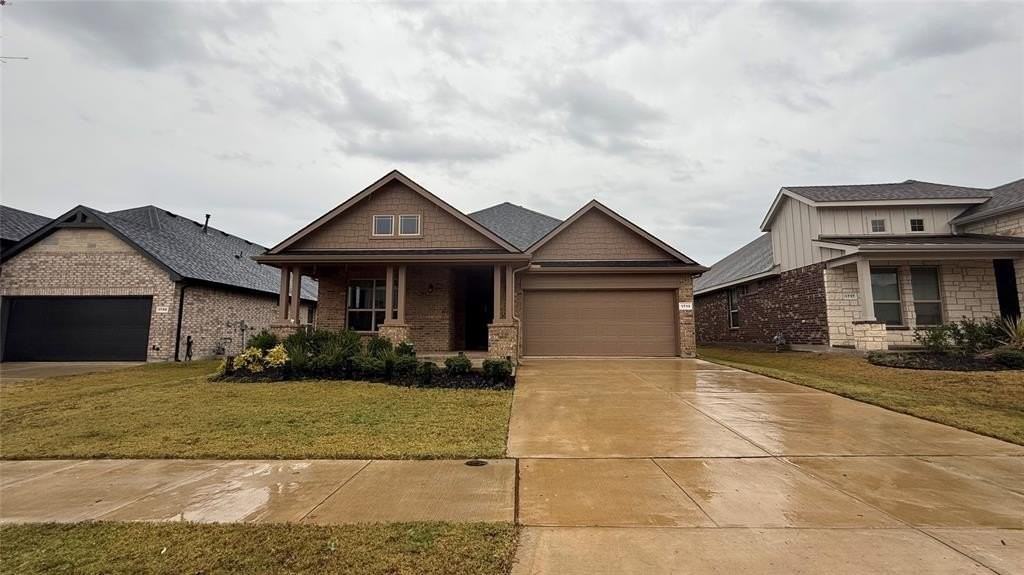 1713 Stetson St - Photo 3 of 24