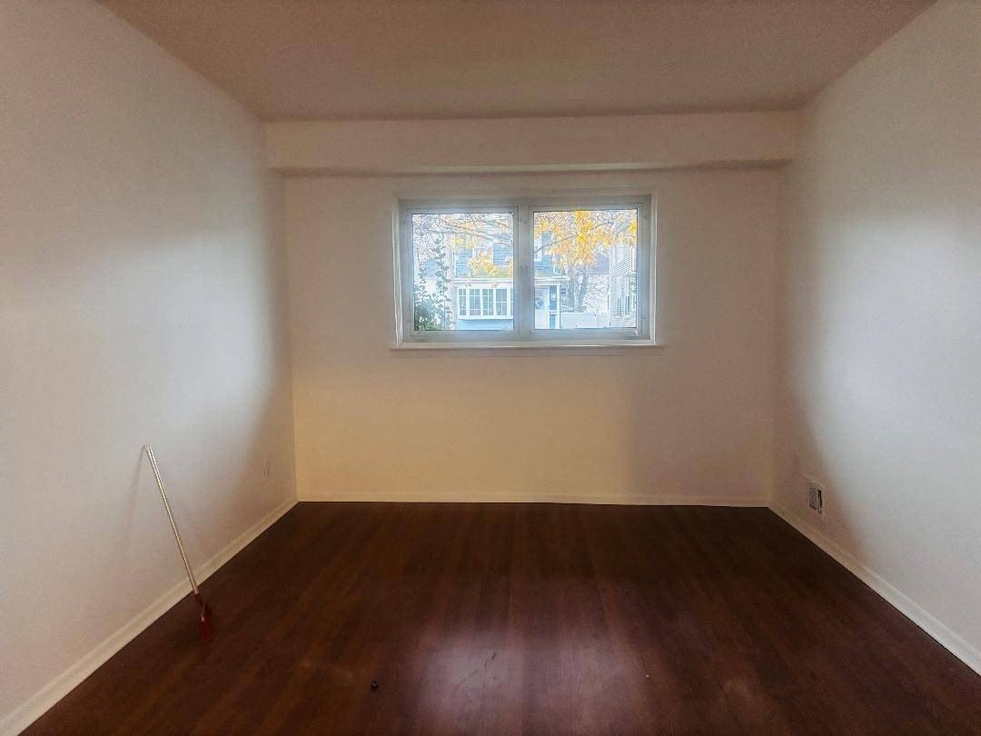 134 Woodbine Ave #2 - Photo 6 of 9