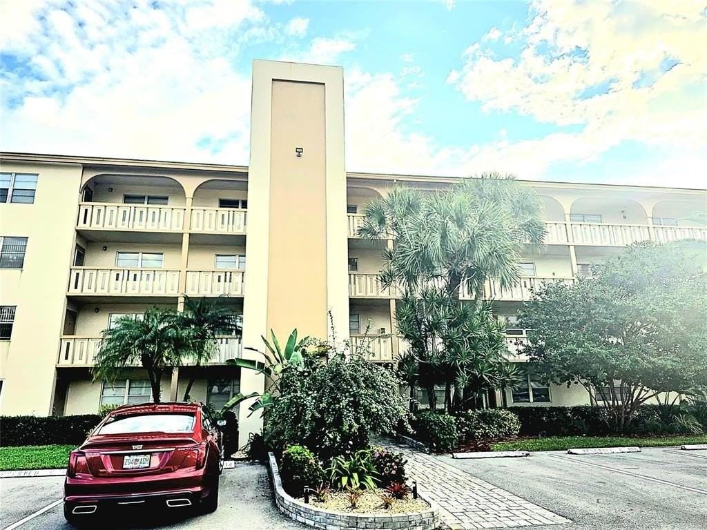 2305 Lucaya Lane #B4