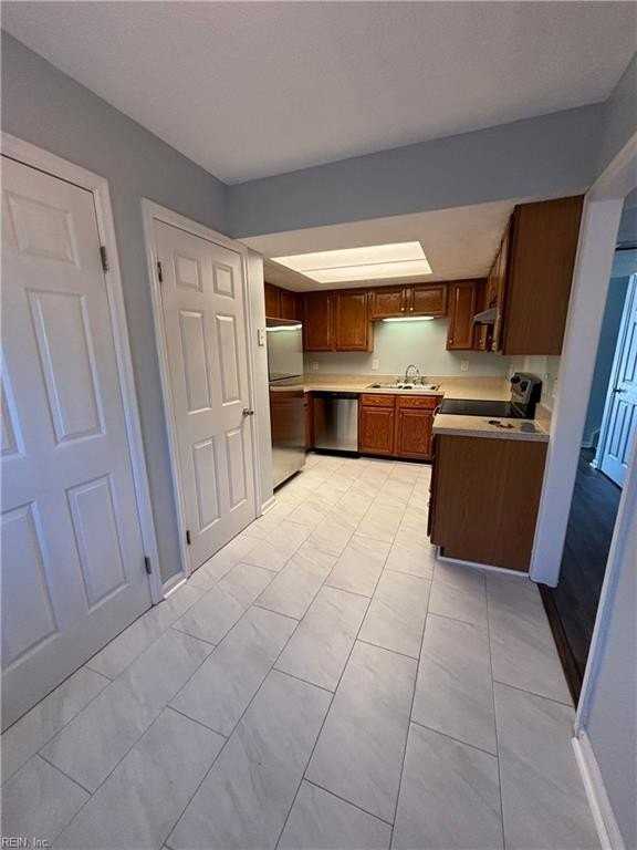 119 Sterling Court - Photo 6 of 23