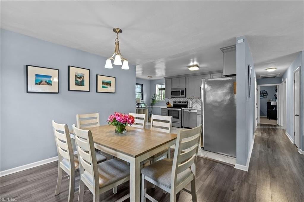 1622 Bill Street - Photo 5 of 30