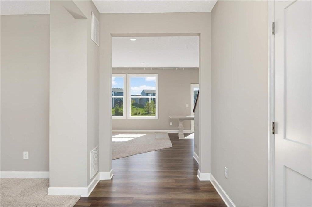 17545 57th St Ne - Photo 4 of 43