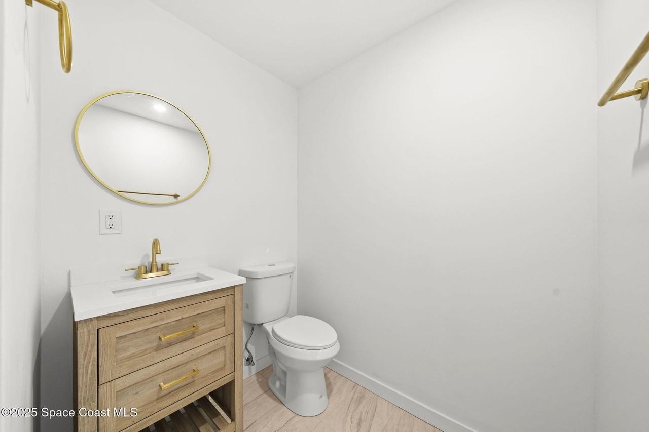 325 Eva St Ne - Photo 7 of 17