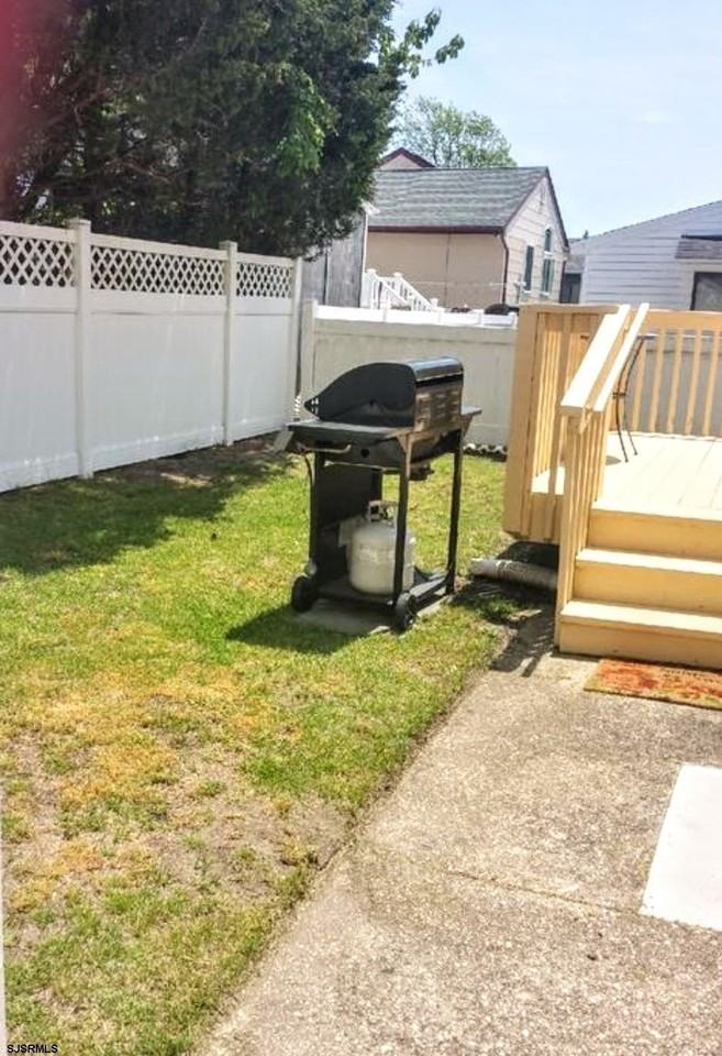 425 N Kenyon Ave - Photo 5 of 18