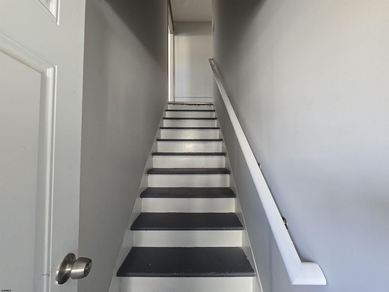 1528 Madison Ave - Photo 3 of 12