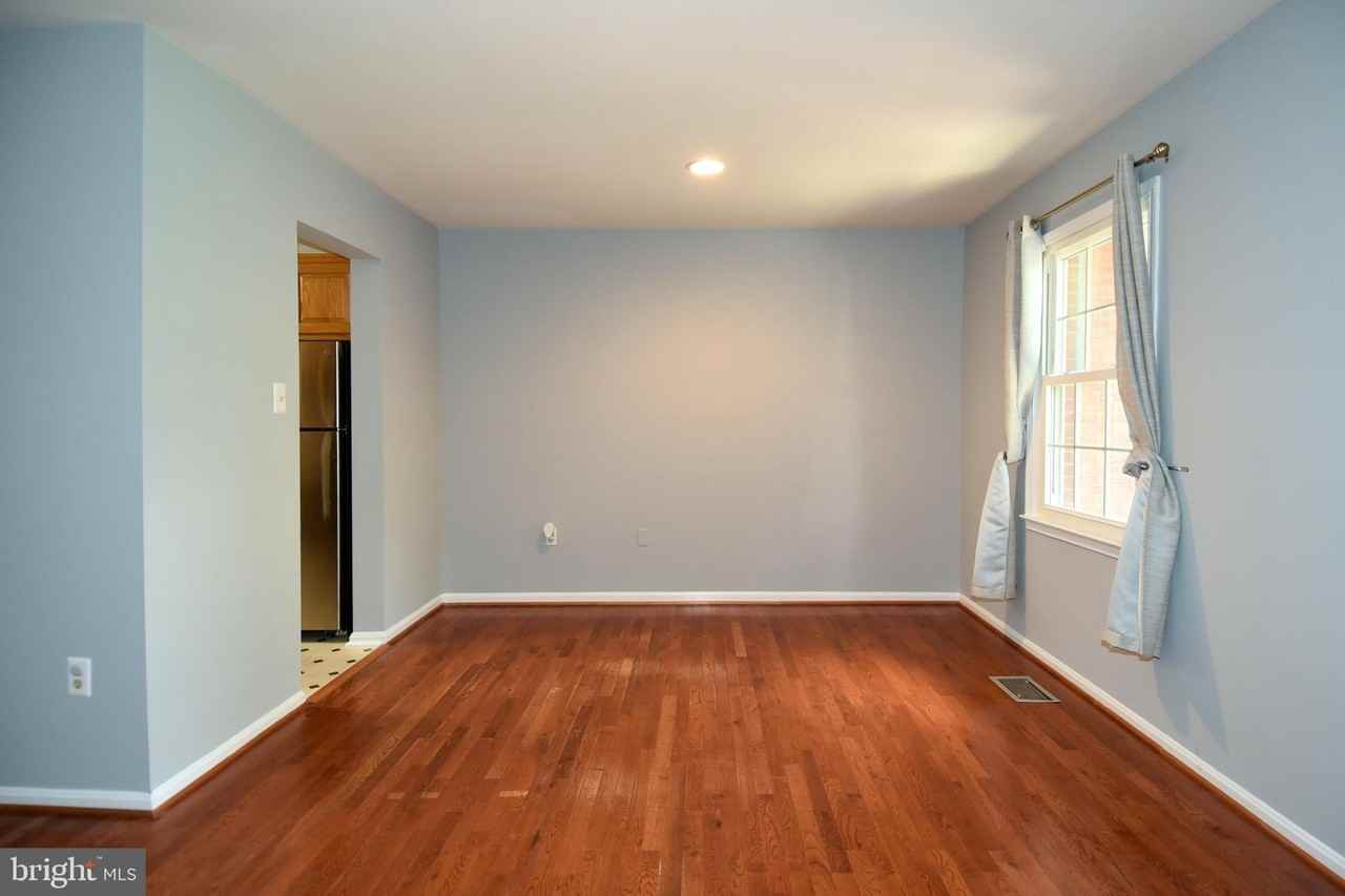 14 Fenceline Dr - Photo 6 of 34