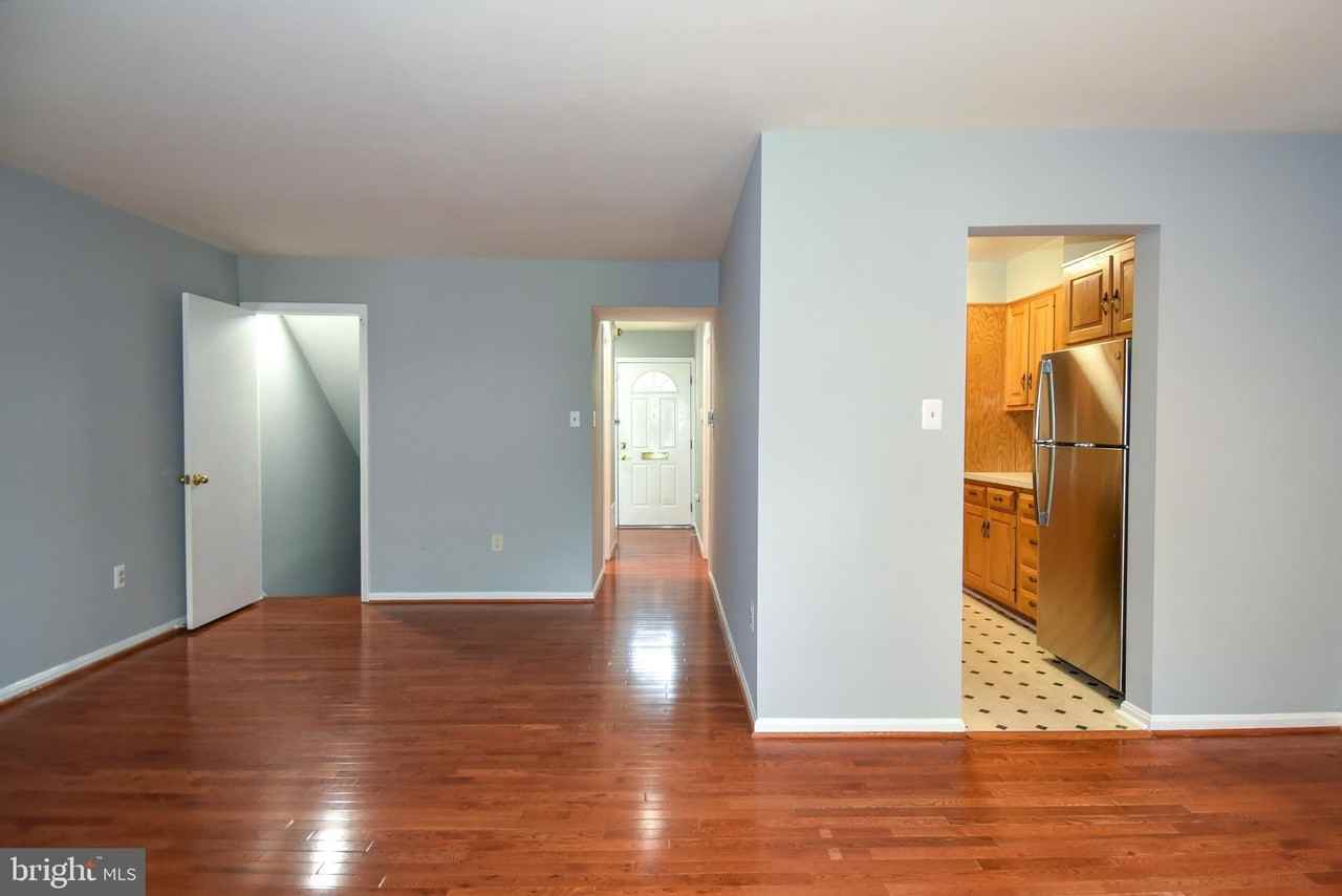 14 Fenceline Dr - Photo 7 of 34