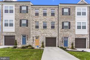 featured image of 7533 Golden Halls Ter