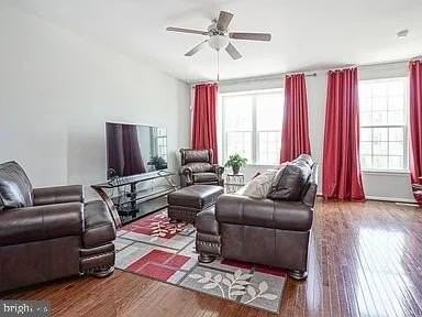 40 Village Green Ln - Photo 4 of 13