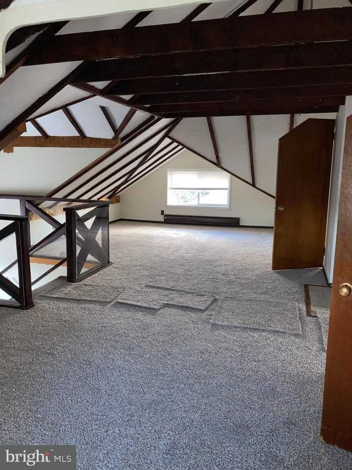 110 S Chester Pike - Photo 4 of 13