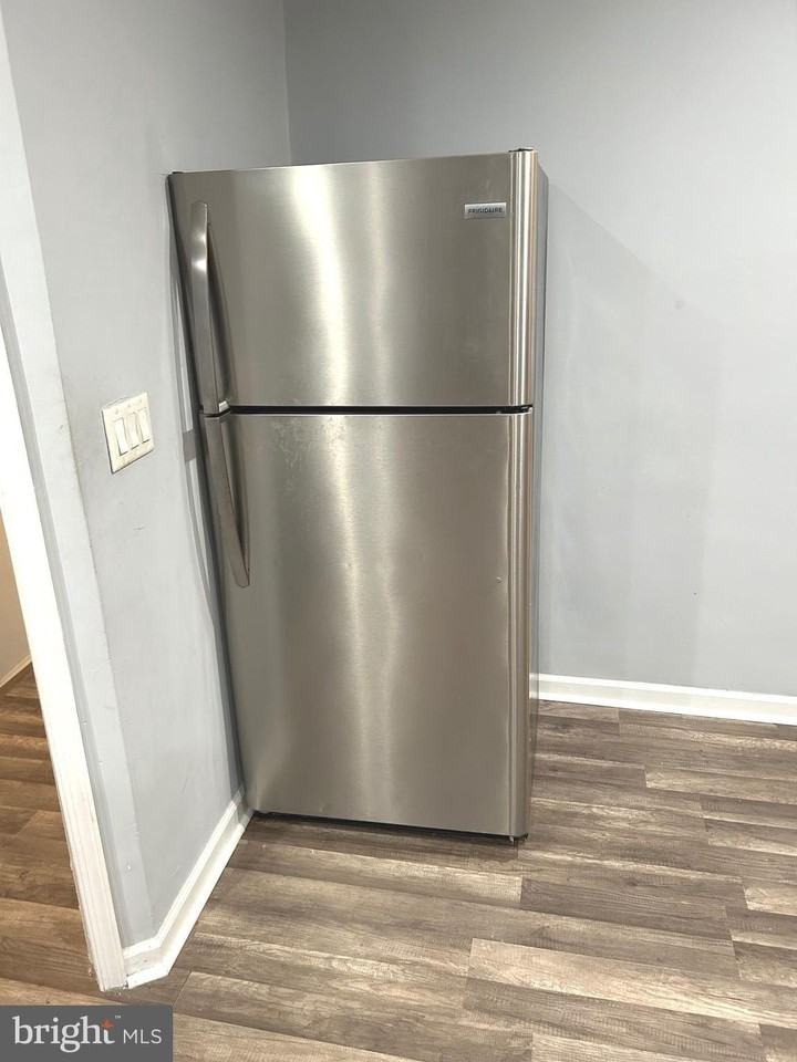 5226 West Berks Street #2 - Photo 4 of 13