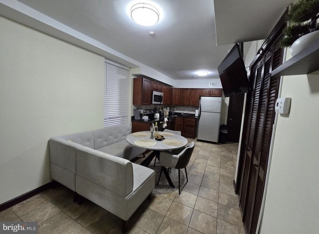 230 Market Street #4 - Photo 4 of 10