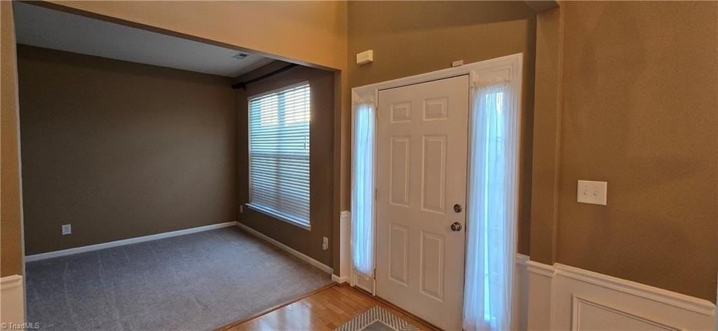 4528 Wayland Ct - Photo 7 of 45