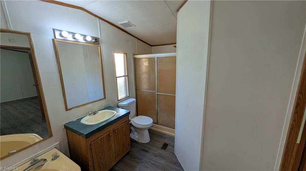 5260 Brookgreen Rd - Photo 4 of 15