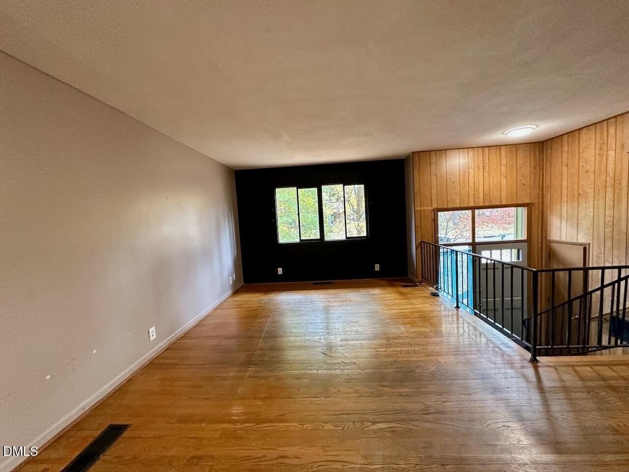 3421 Huntleigh Drive - Photo 5 of 27