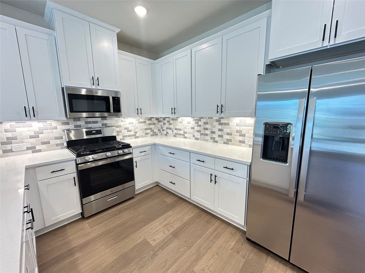 4742 Smokey Quartz Ln - Photo 7 of 23