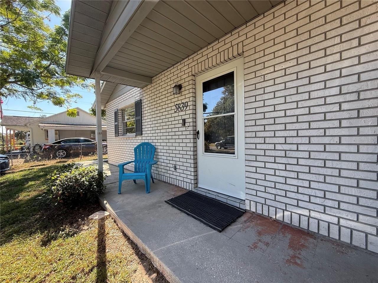 5839 12th St - Photo 2 of 19