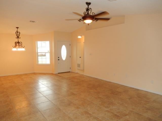 9 Stowe Road - Photo 3 of 8