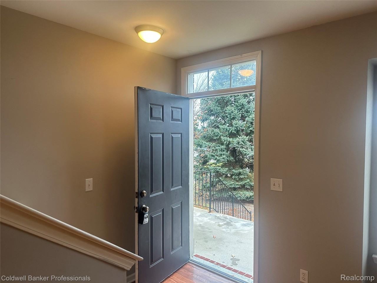 1582 Devon Ln - Photo 6 of 25