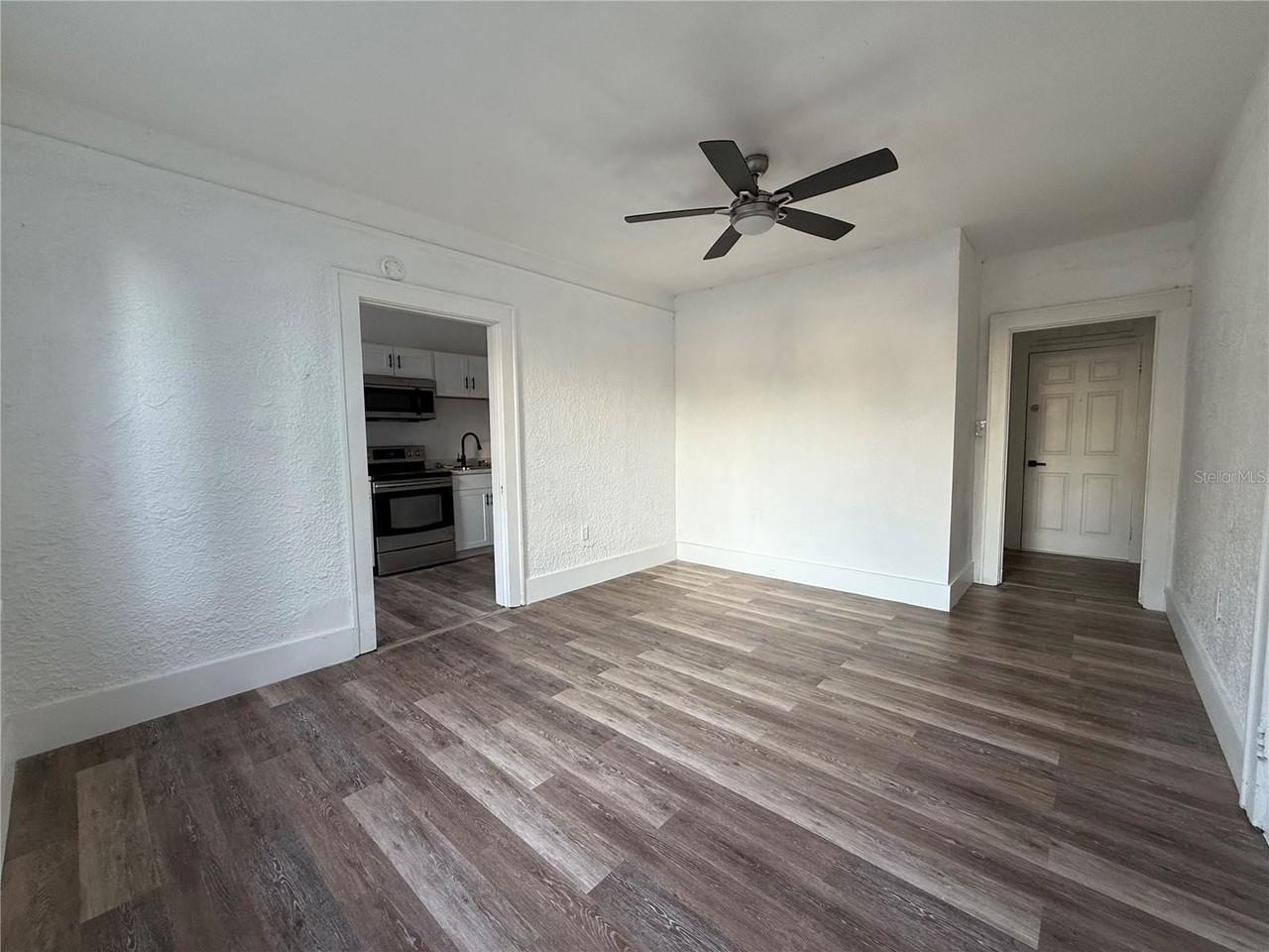 730 W Central Ave - Photo 6 of 16
