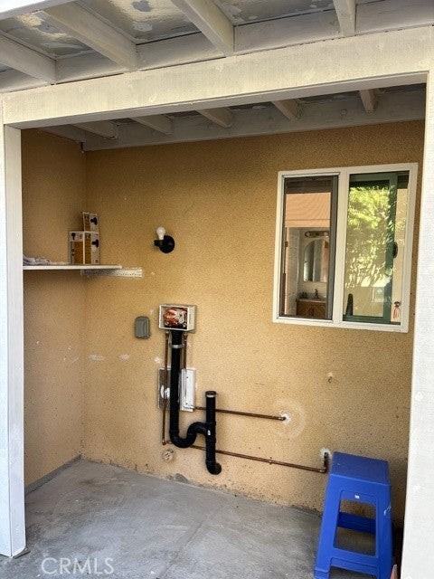 9659 Woodruff Avenue - Photo 6 of 8