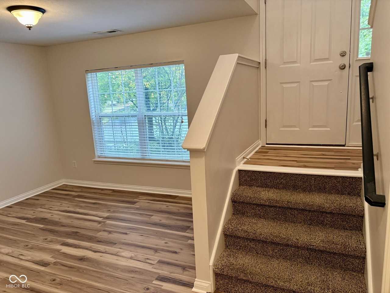 15324 Mystic Rock Dr - Photo 3 of 8