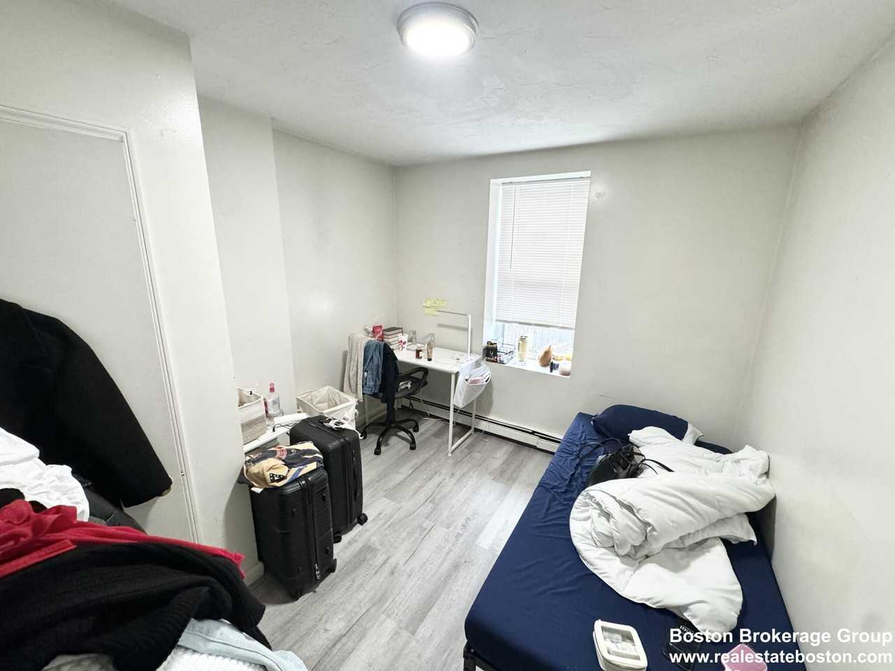 90 Hammond St #2 - Photo 4 of 6