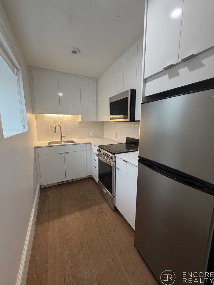 1200 Massachusetts Ave #B3 - Photo 5 of 11