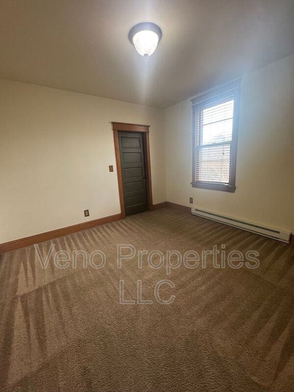 72 Park Ave #2 - Photo 6 of 10