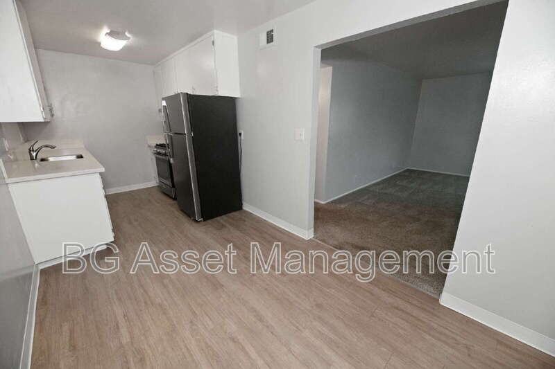 4621 Ashdale Ct #4 - Photo 5 of 21