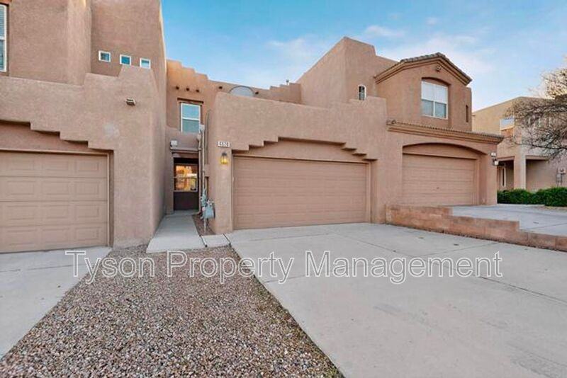 6520 Los Pueblos Pl Nw - Photo 4 of 35