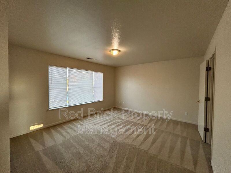 1497 Pleasant Ct - Photo 3 of 10